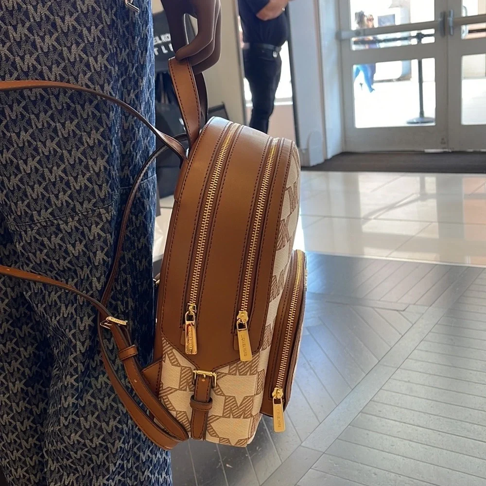 Michael Kors Jaycee Medium Logo Zip Pocket Backpack 35S3G8TB2J LUGGAGE